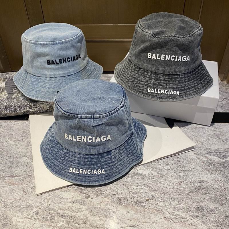 Balenciaga hat hm01