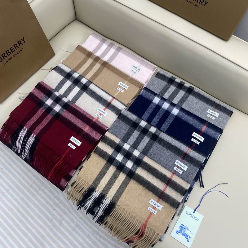 Burberry Scarf 168X30cm 100%山羊绒 E102214