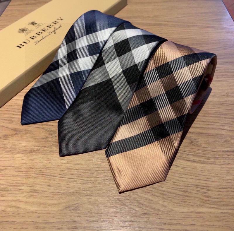 Burberry Tie hm04