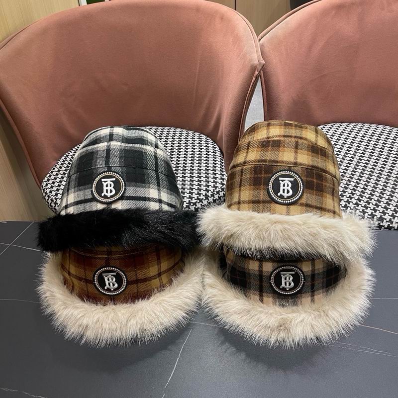 Burberry hat 012401