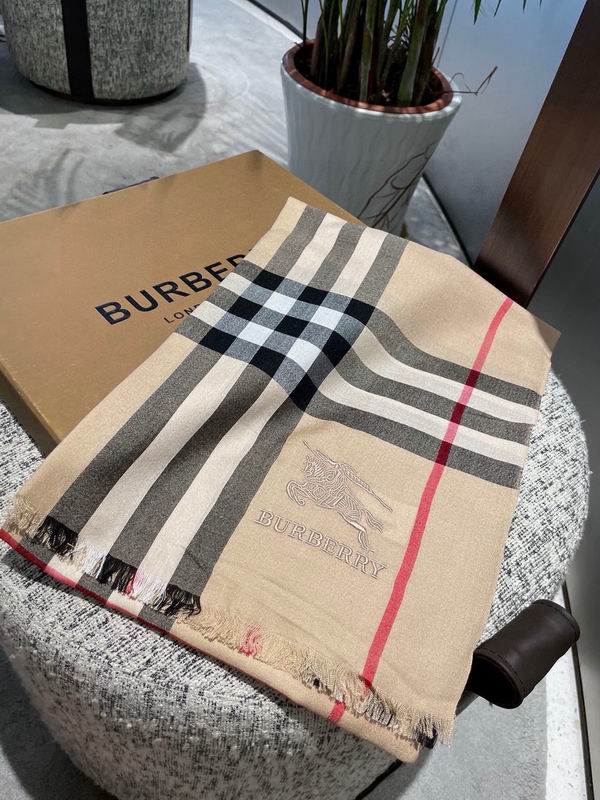 Burberry scarf 80X190cm 100%山羊绒 E112802