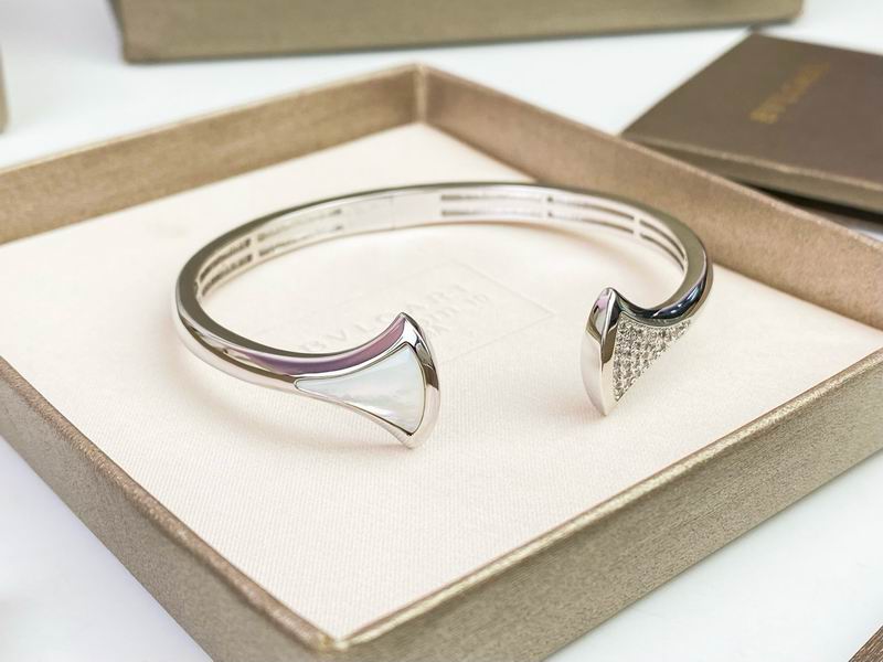 Bvlgari Bracelet 05yxs26