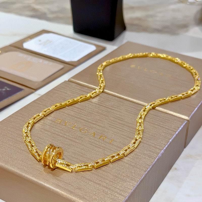 Bvlgari necklace  06yxh08