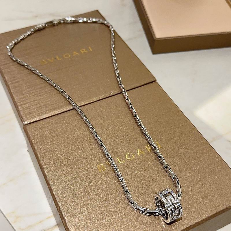 Bvlgari necklace 01yxx140