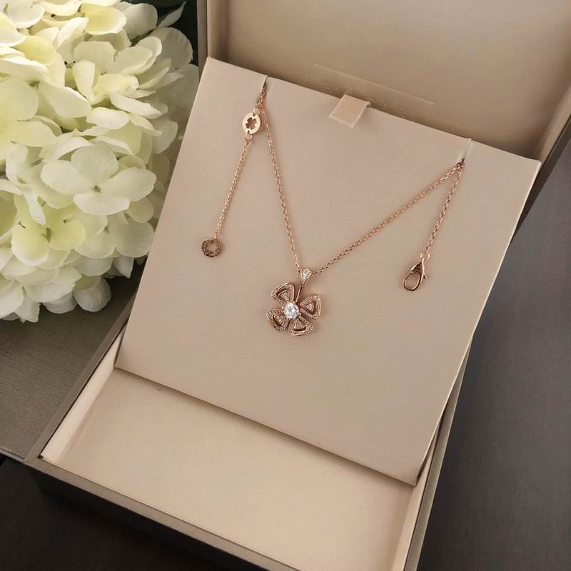 Bvlgari necklace 09yxq30