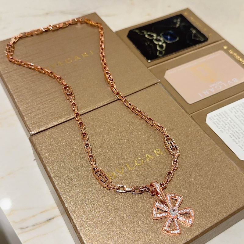 Bvlgari necklace 11yxx52