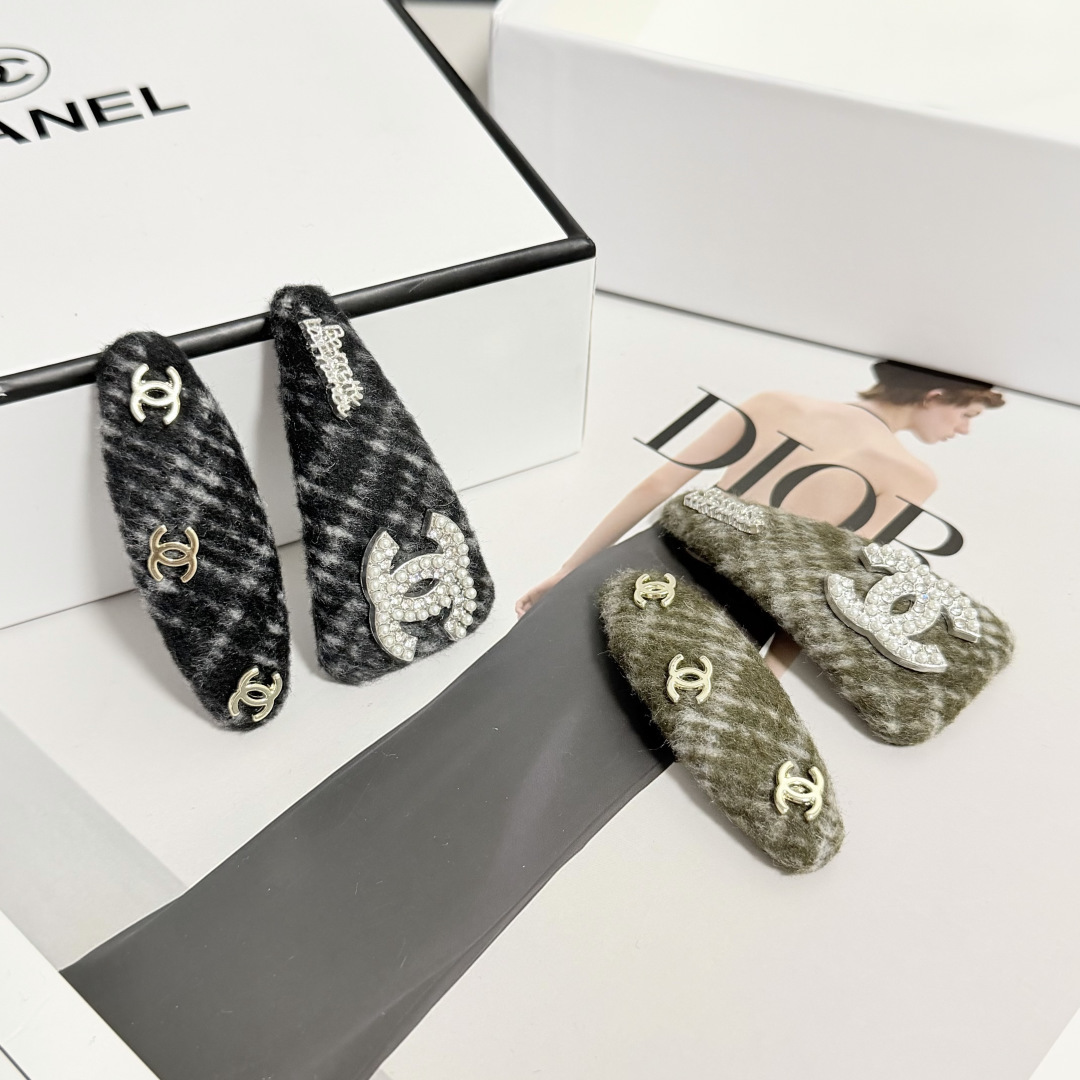 CHanel Hairpin hh16