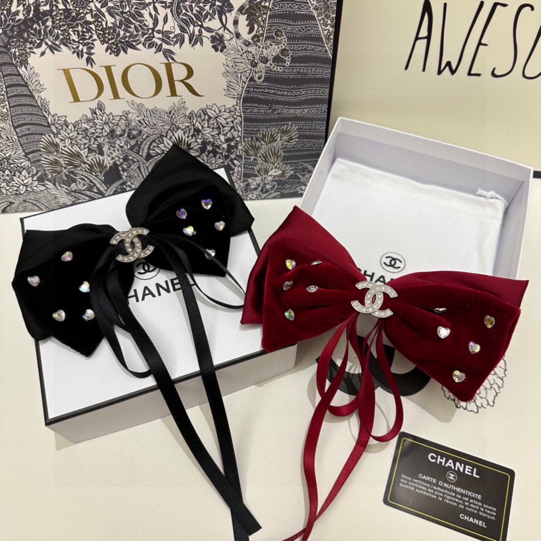 CHanel Hairpin hh21