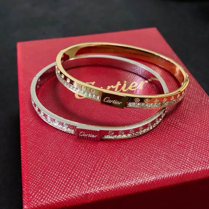 Cartier Bracelet 02yxs10