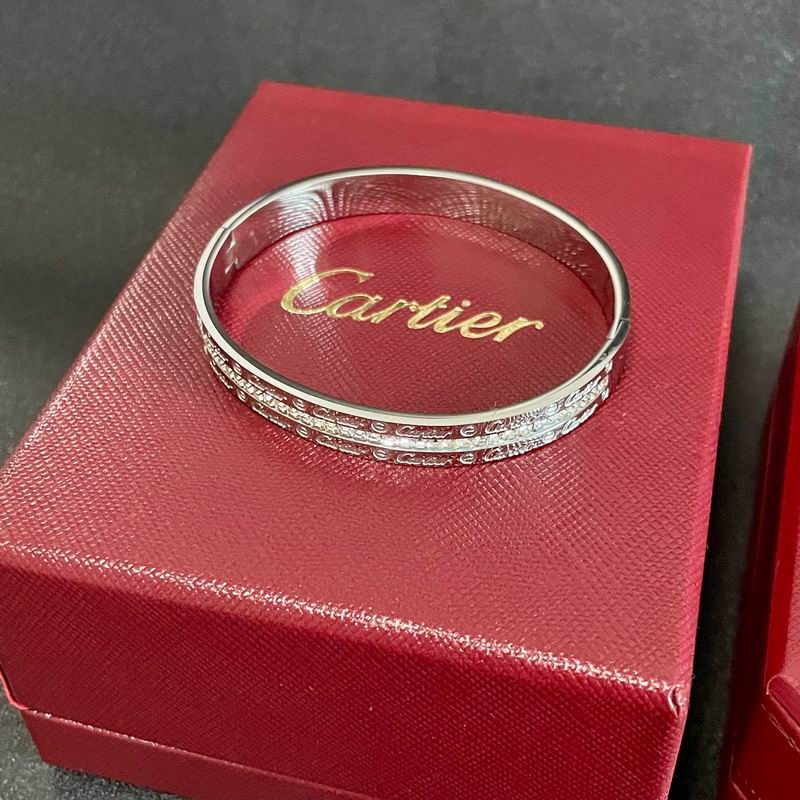 Cartier bracelet 06yxh10