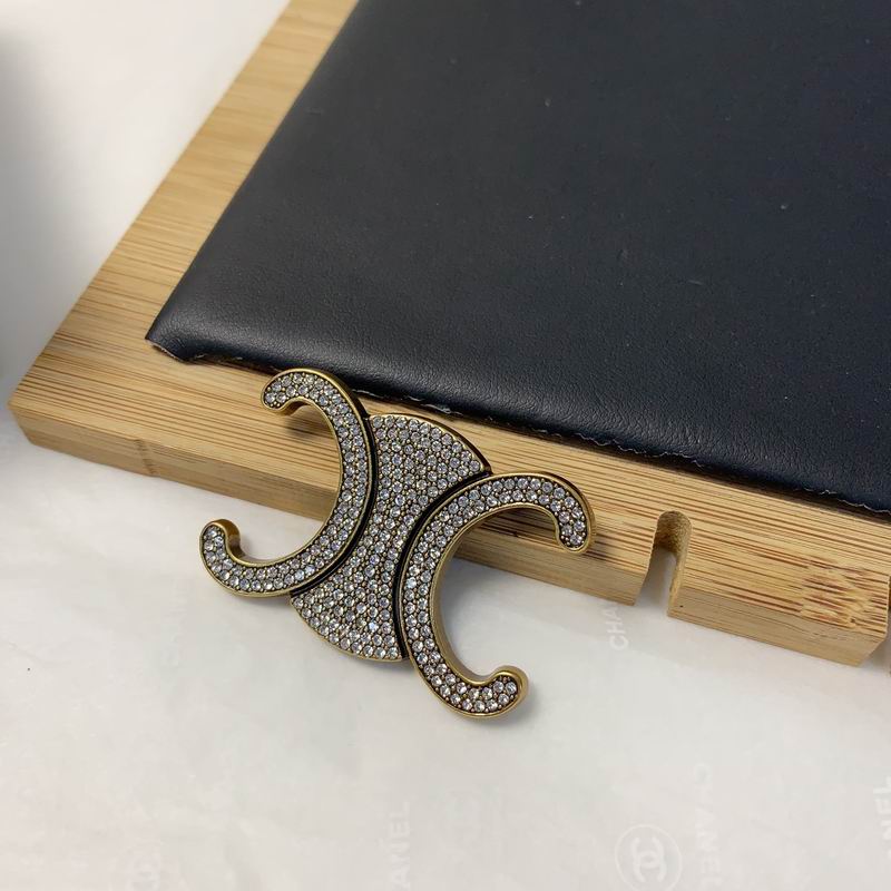 Celine Brooch 07yxh01