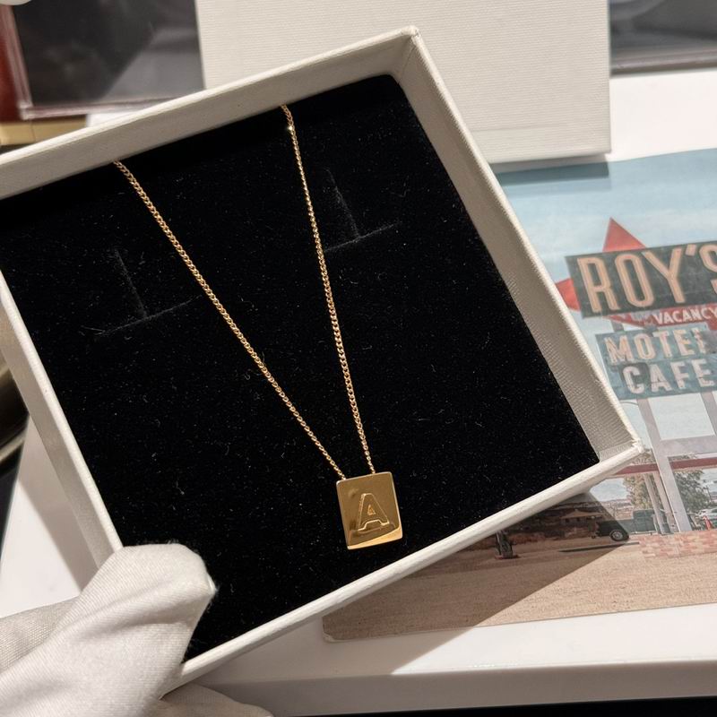 Celine Necklace 01lyr25