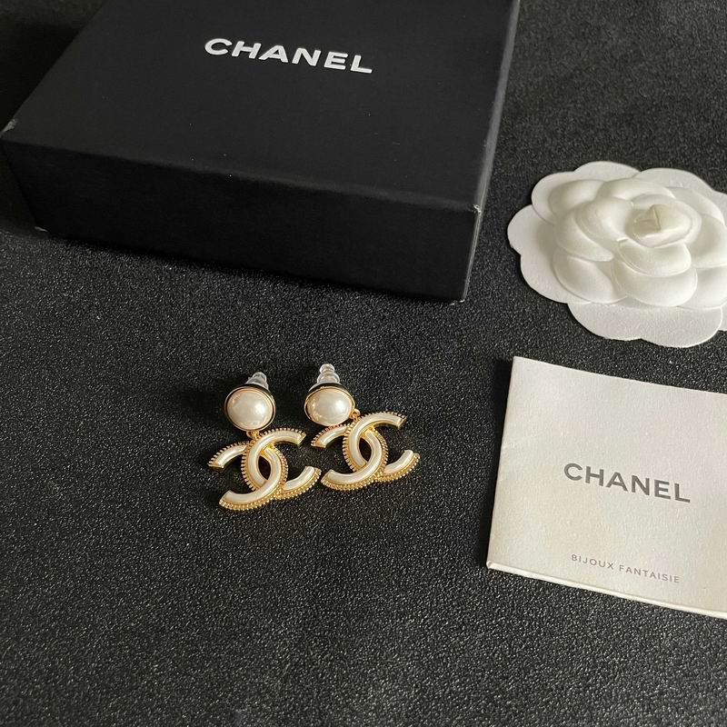 Chanel Earring 03yxs360