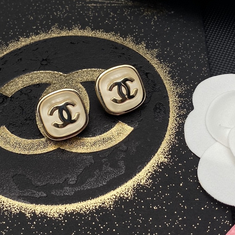 Chanel  Earring 03yxs544