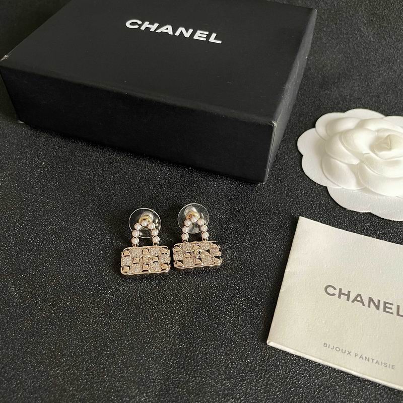 Chanel  Earring 03yxs570