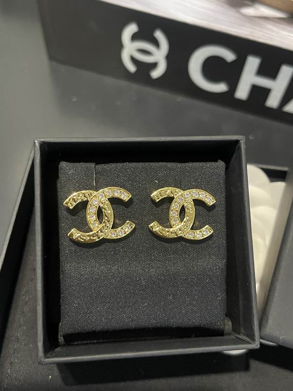 Chanel Earring 03yxs652