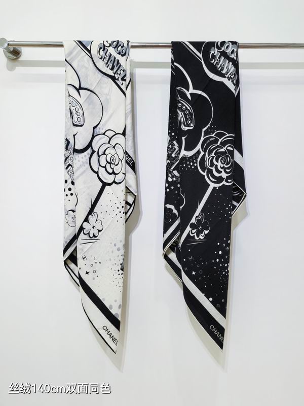 Chanel  Scarf 140X140cm 70%羊绒30%真丝 E091104