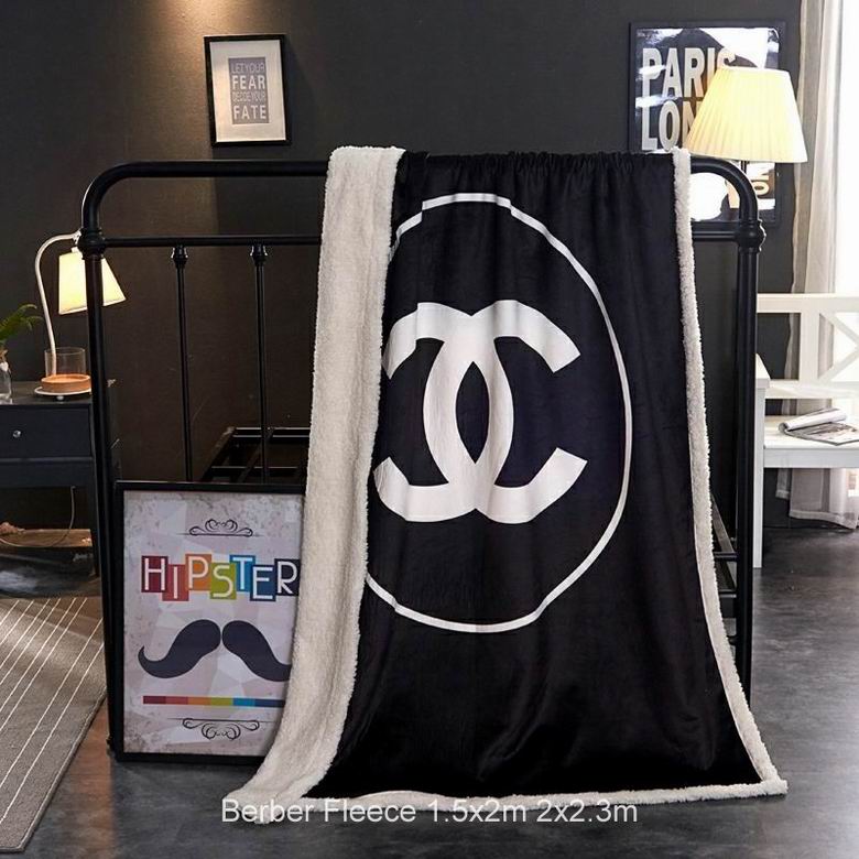 Chanel 1.5x2m 2x2.3m n36