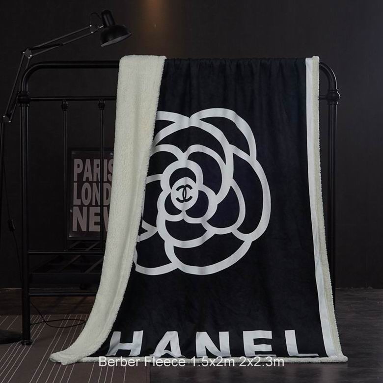 Chanel 1.5x2m 2x2.3m n37
