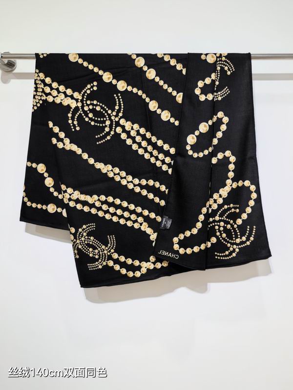 Chanel 140X140cm 70%羊绒30%真丝 E081932