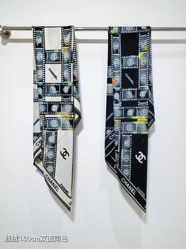 Chanel 140X140cm 70%羊绒30%真丝 E081942