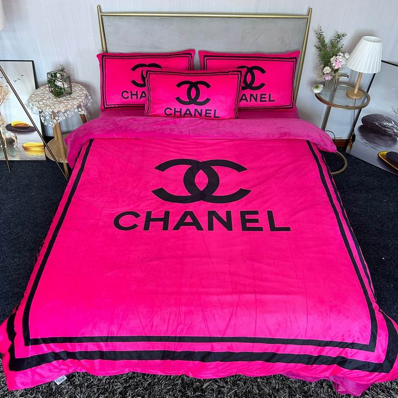 Chanel 2.0x2.3m 39