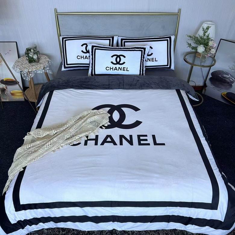 Chanel 2.0x2.3m 41