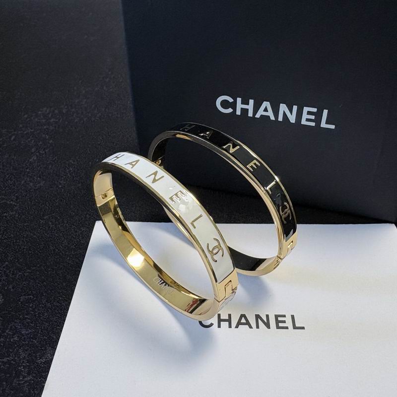 Chanel Bracelet 03yxs19