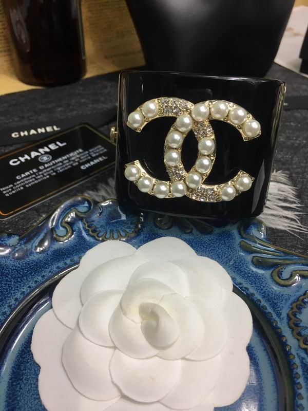 Chanel Bracelet 03yxs40
