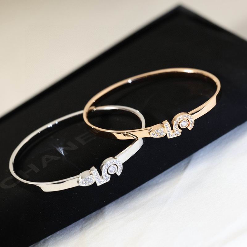 Chanel Bracelet 03yxs48