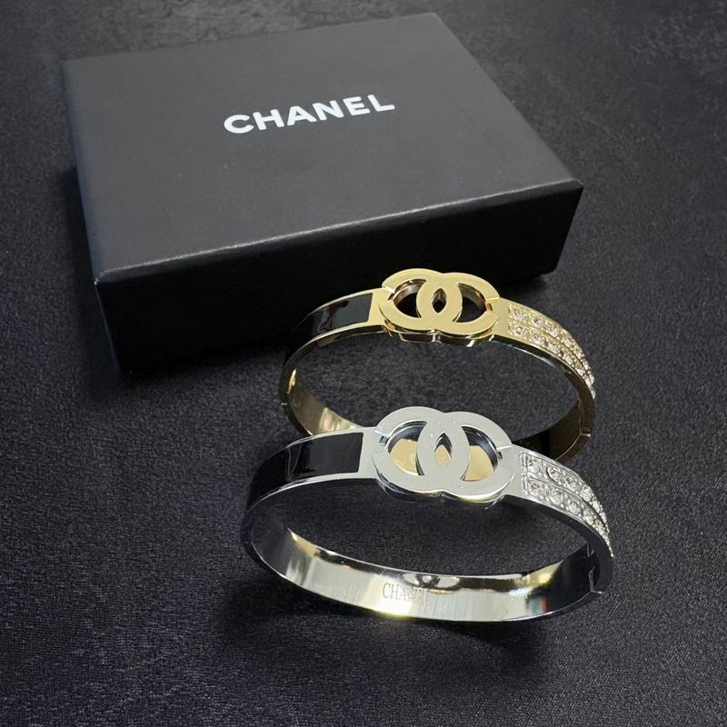 Chanel Bracelet 04yxs113