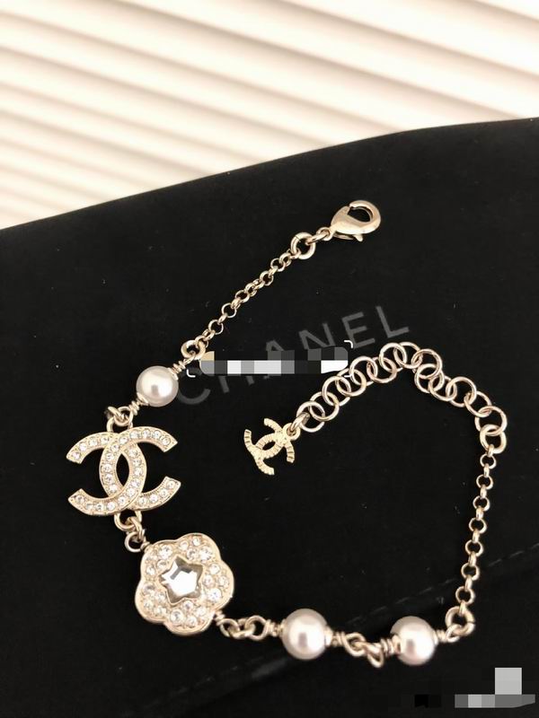 Chanel Bracelet 04yxs79