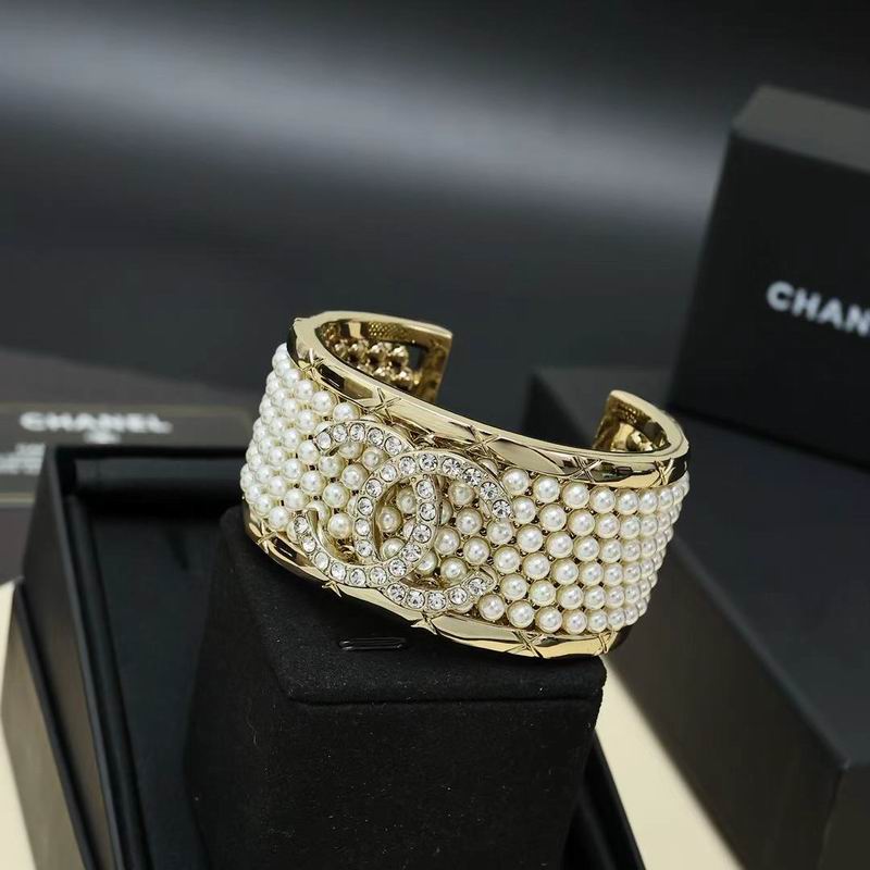Chanel Bracelet 10yxx11