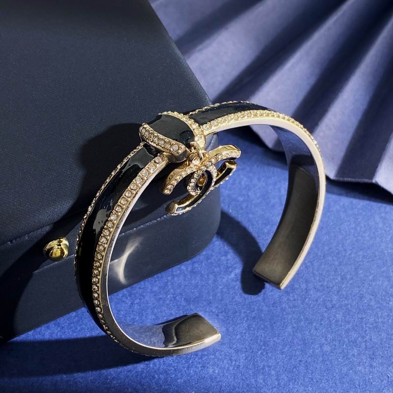 Chanel Bracelet 10yxx18