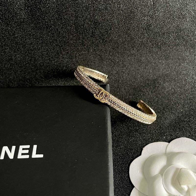 Chanel Bracelet 11yxx26