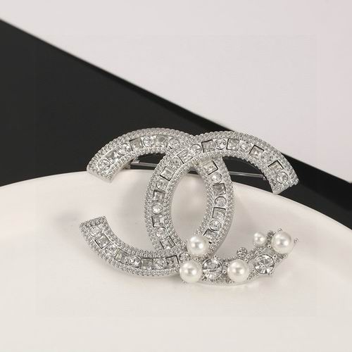 Chanel Brooch 01lyh136