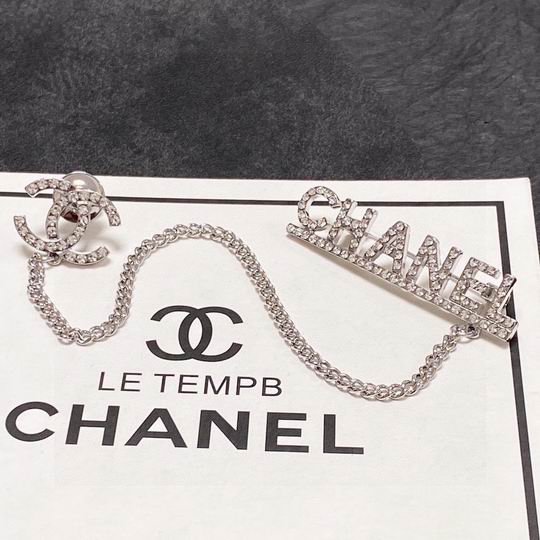 Chanel Brooch 01lyh144