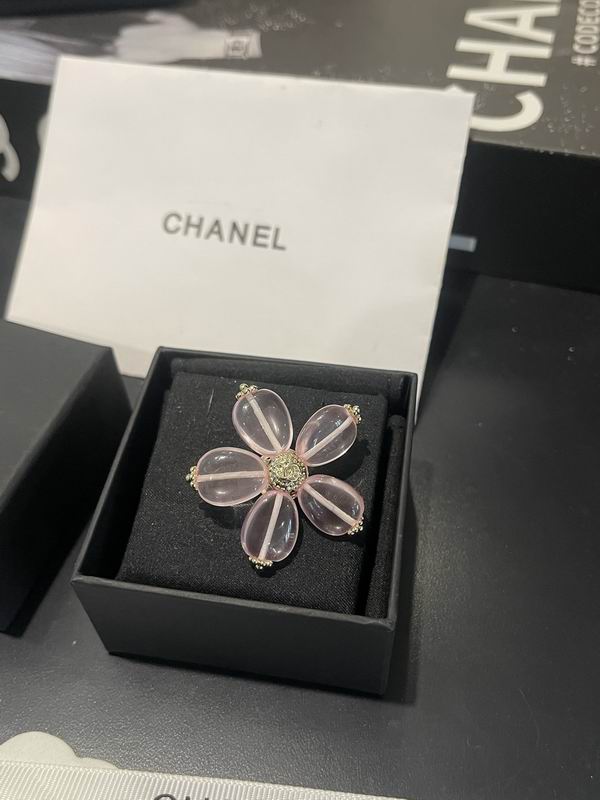 Chanel Brooch 02yxs04