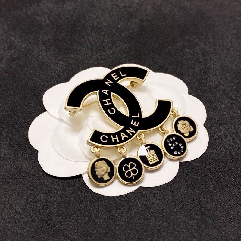 Chanel Brooch 02yxs14