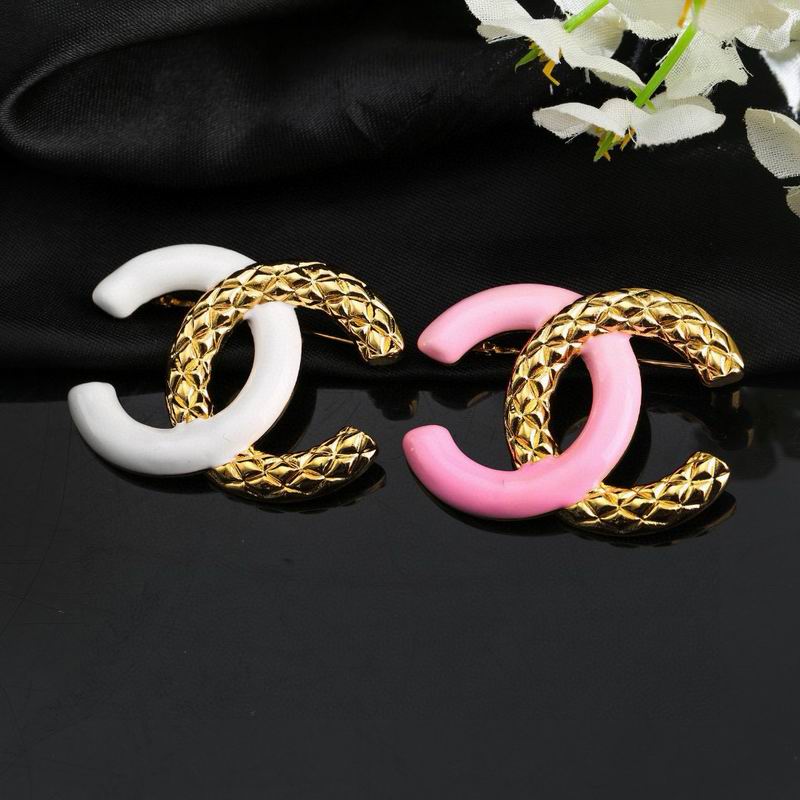 Chanel Brooch 02yxs60
