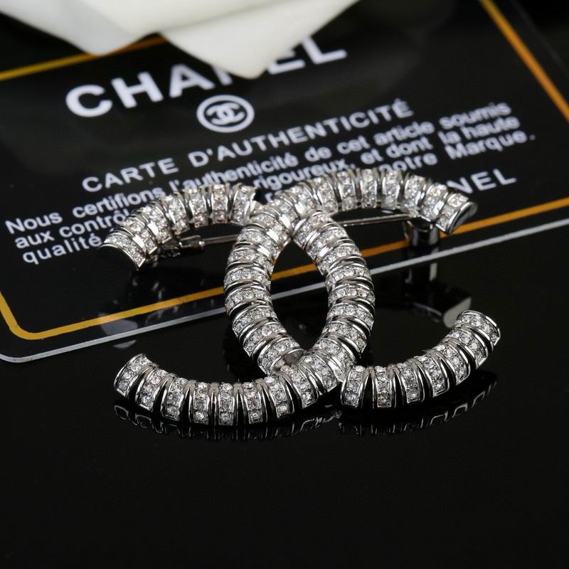 Chanel Brooch 03yxs183