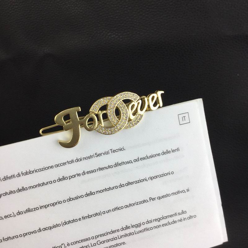 Chanel Brooch 03yxs190