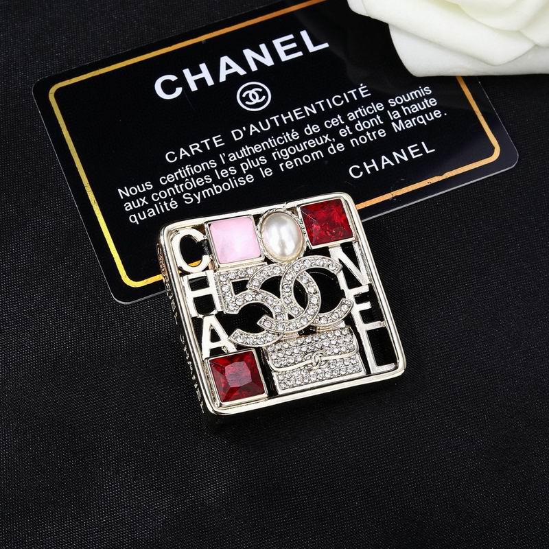 Chanel Brooch 04yxs134