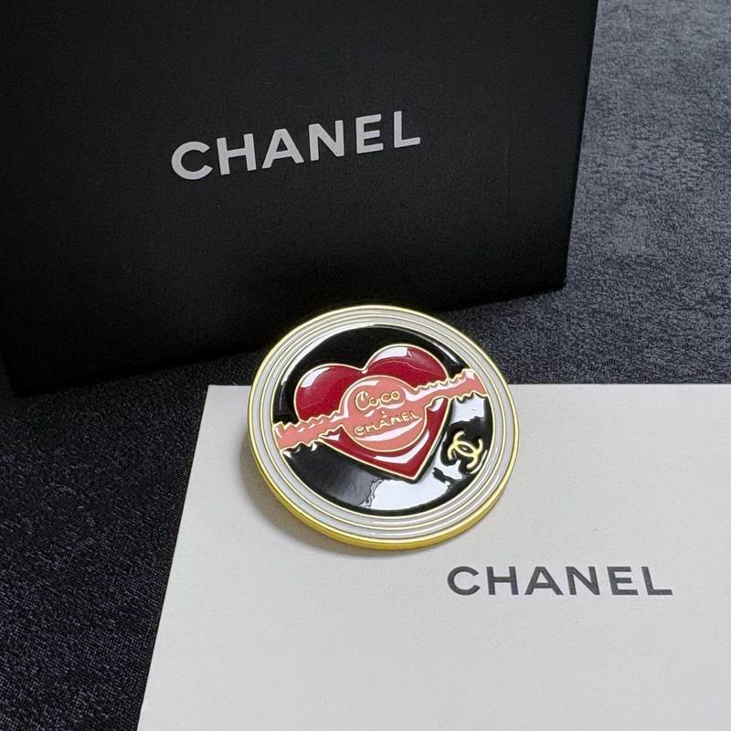 Chanel Brooch 04yxs153