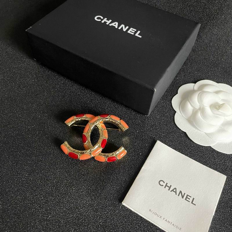 Chanel Brooch 04yxs98