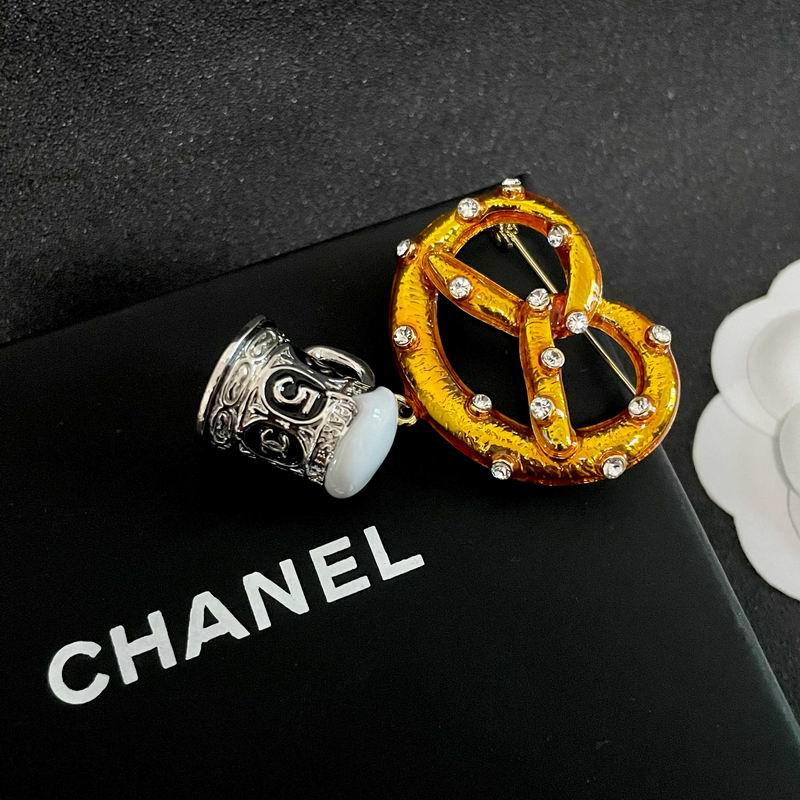 Chanel Brooch 05yxh10