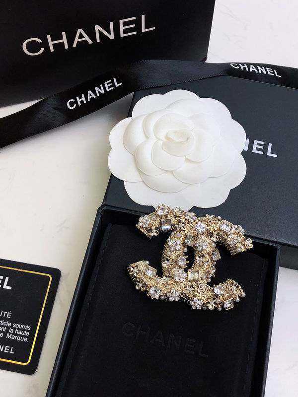 Chanel Brooch 05yxh12