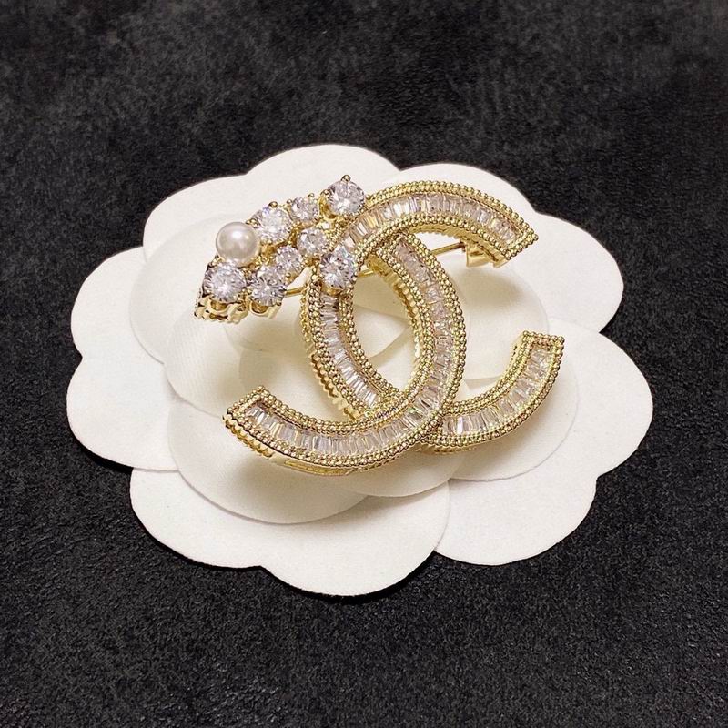 Chanel Brooch 05yxh15