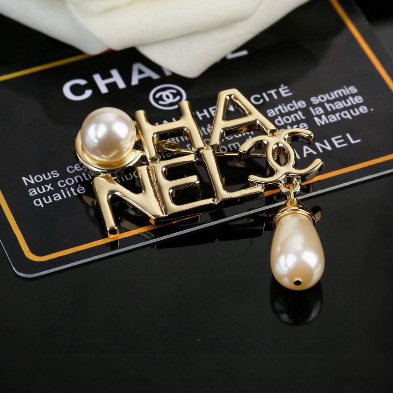 Chanel Brooch 05yxs187