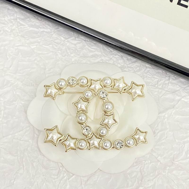 Chanel Brooch 07yxq06